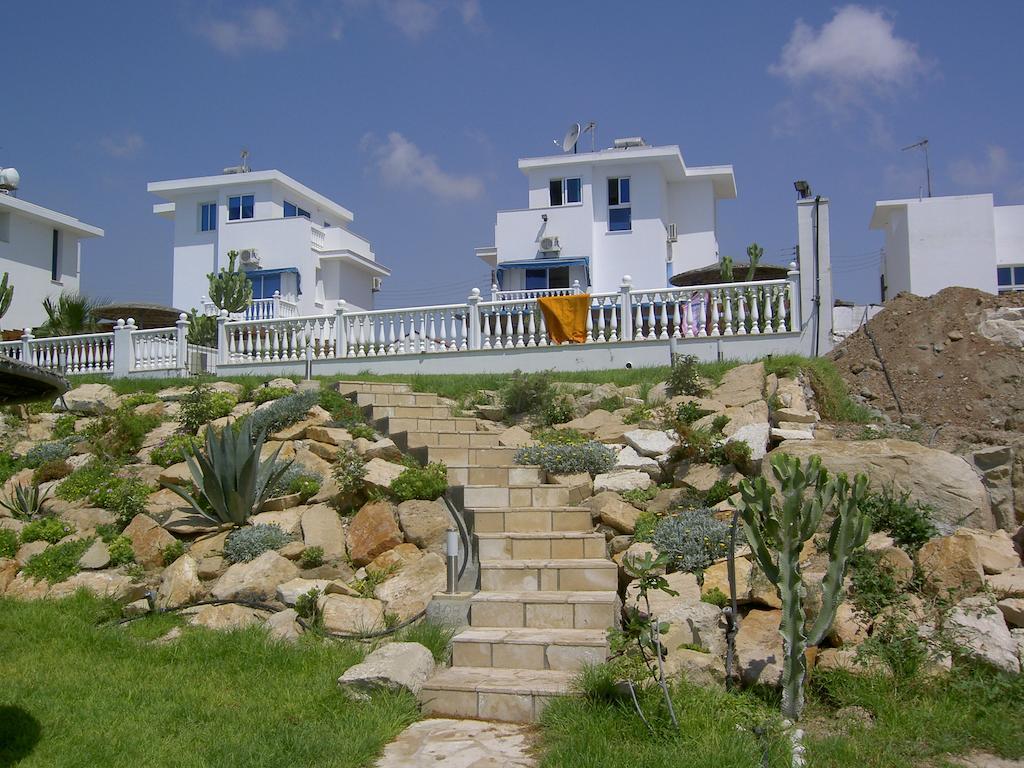 Zygi Beachfront Villa Eksteriør billede
